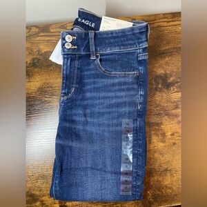 American Eagle artist crop jeans NEW